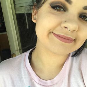 Meet your Posher, Belle